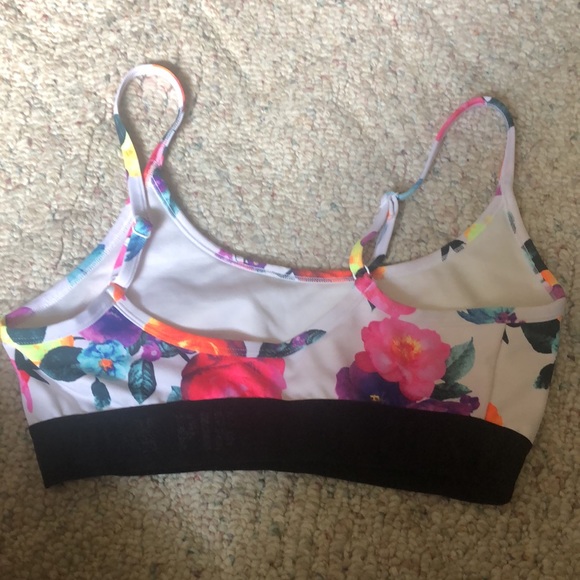 Pink sport bra - Picture 2 of 2